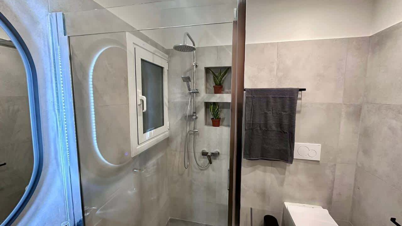 Photo of Bathroom in Kerameikos