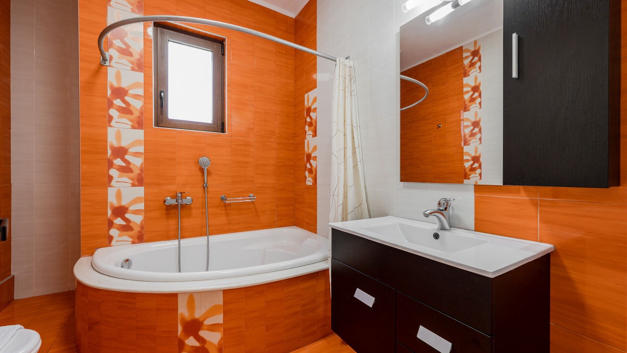 Photo of Bathroom in Prines