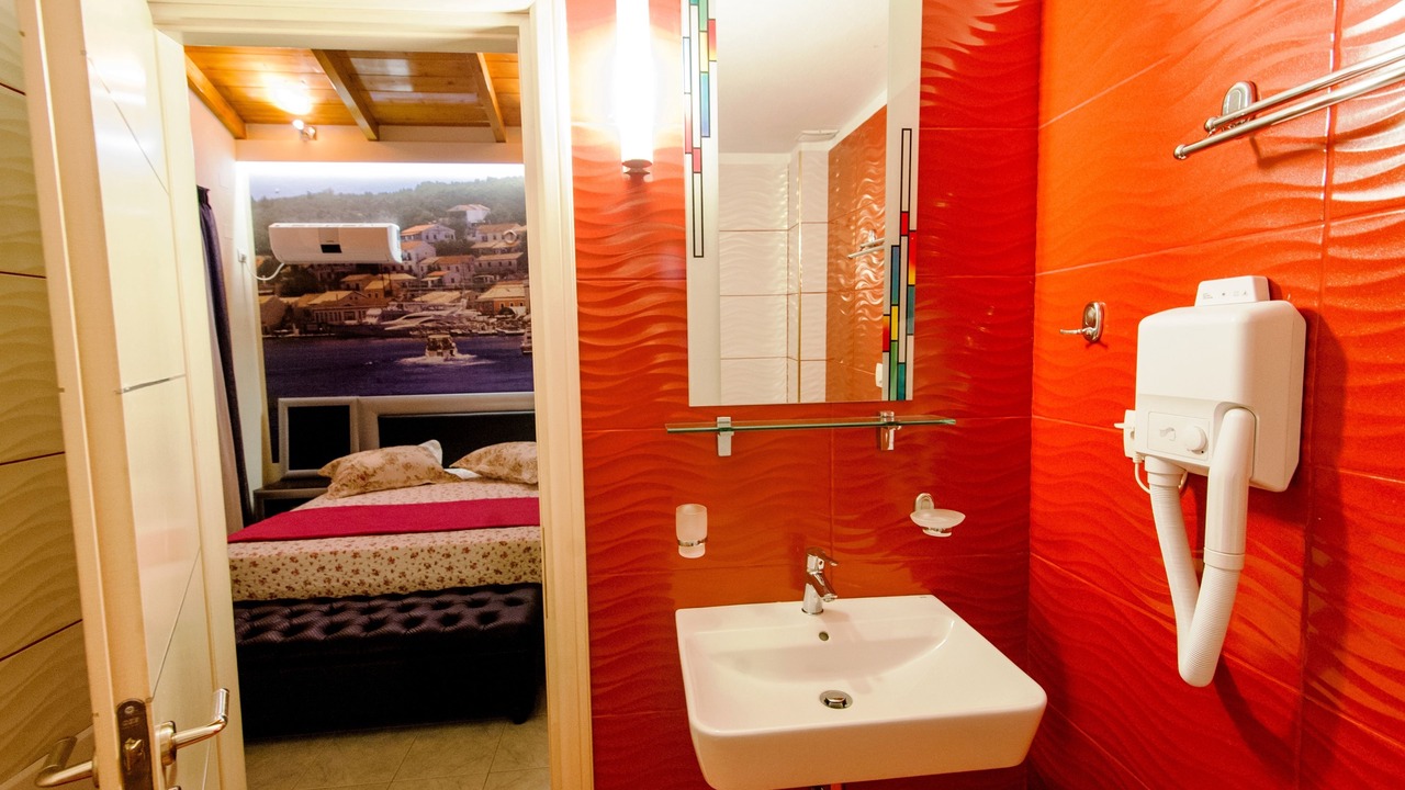 Photo of Bathroom in Plataria