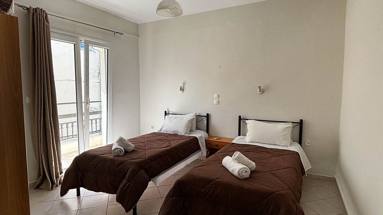 Photo of Bedroom in Petaleia