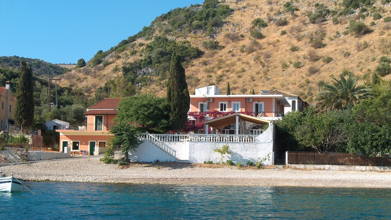 Photo of Outdoor in Petaleia