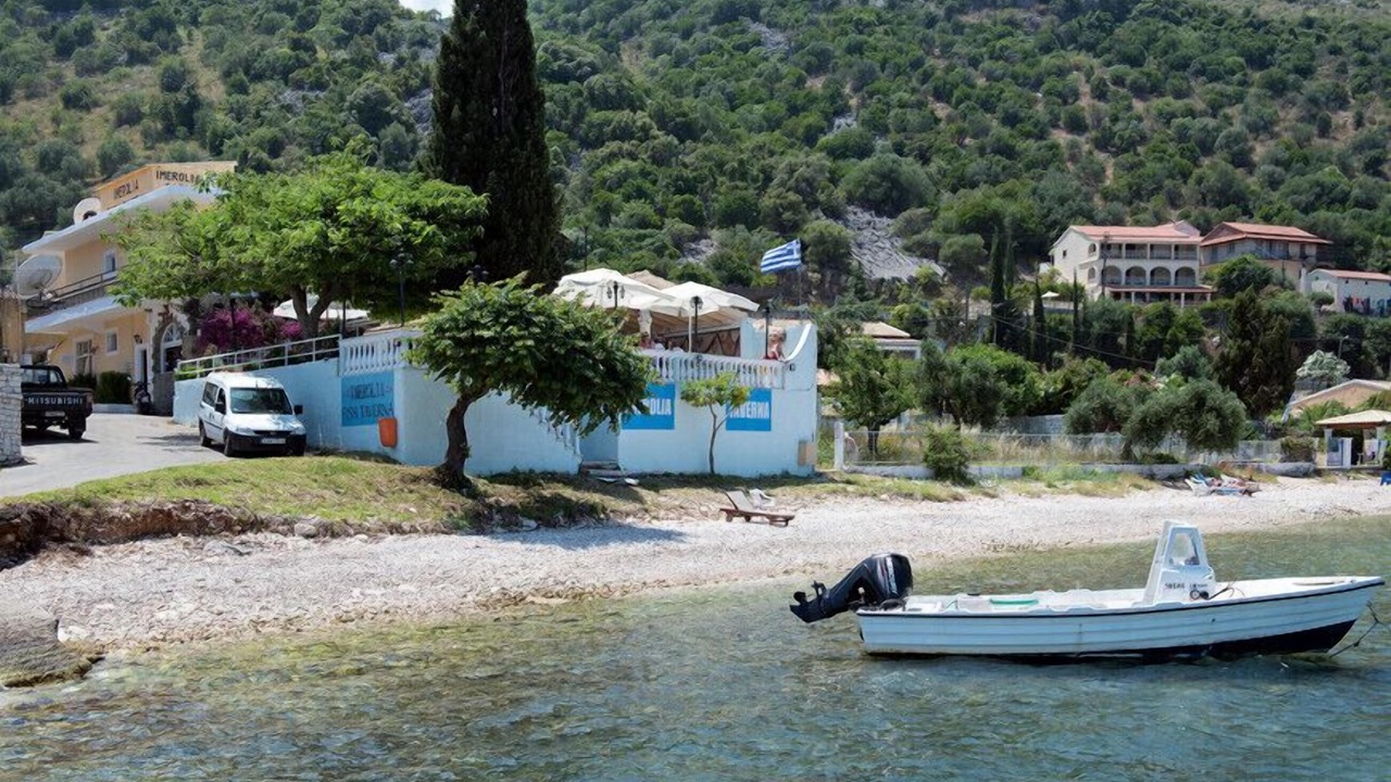 Photo of Outdoor in Petaleia