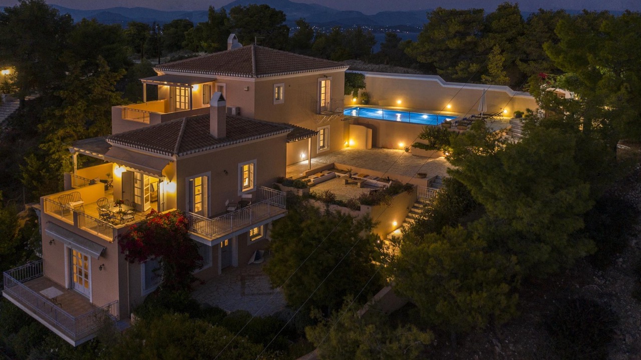 Photo of Outdoor in Agios Emilianos