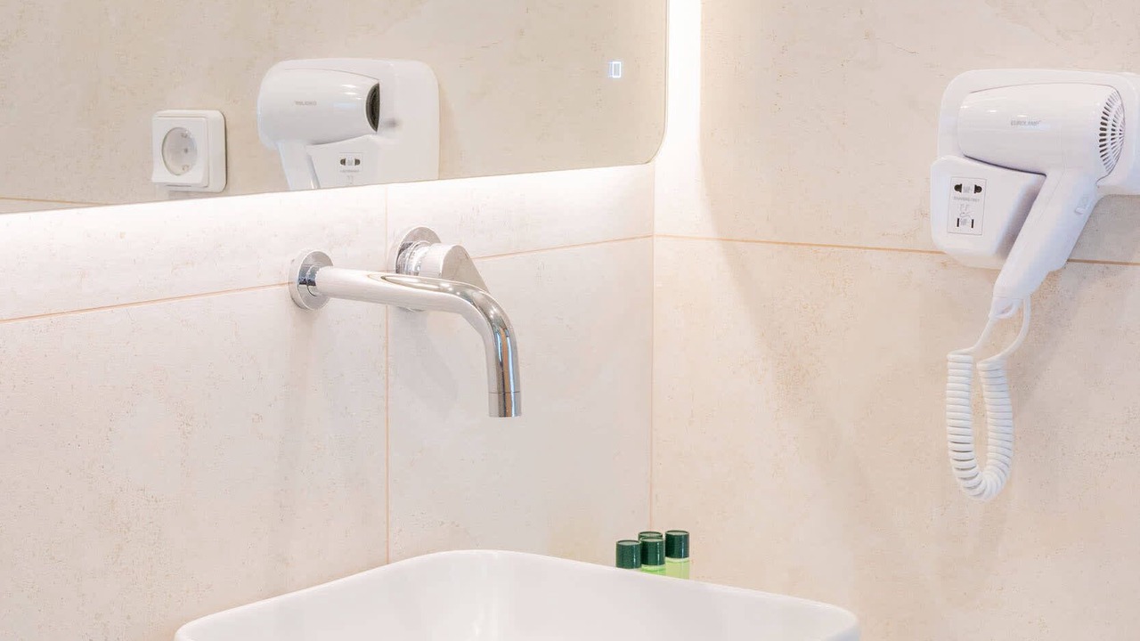 Photo of Bathroom in Piskokefalon