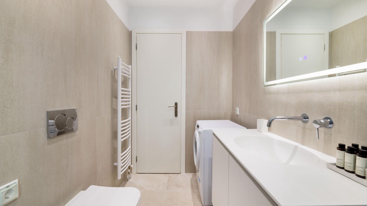 Photo of Bathroom in Marousi