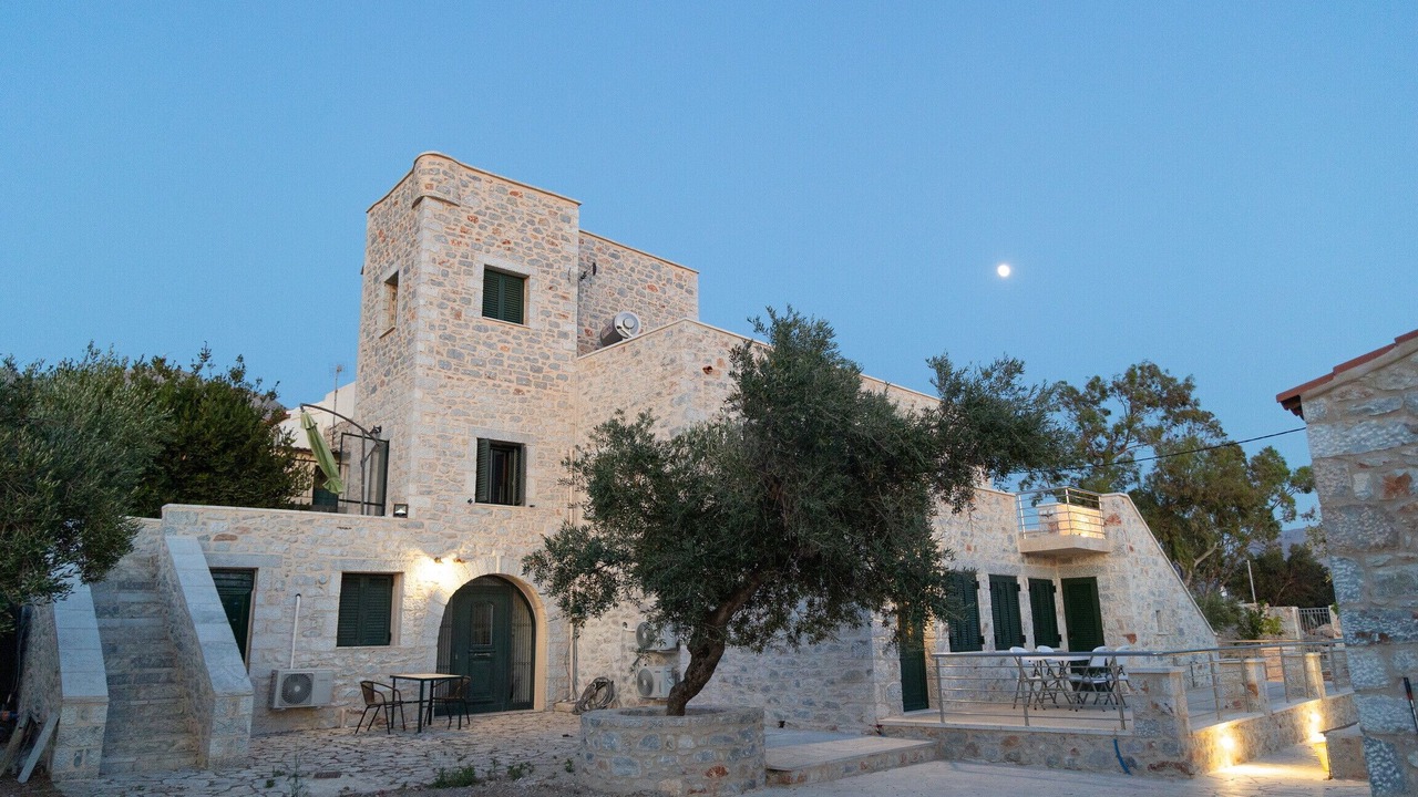Photo of Outdoor in Omales