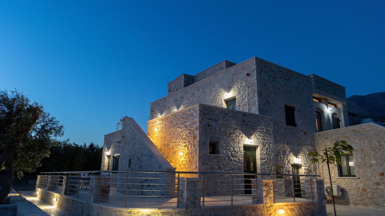 Photo of Outdoor in Omales