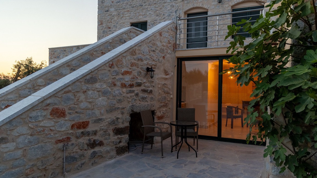 Photo of Outdoor in Omales