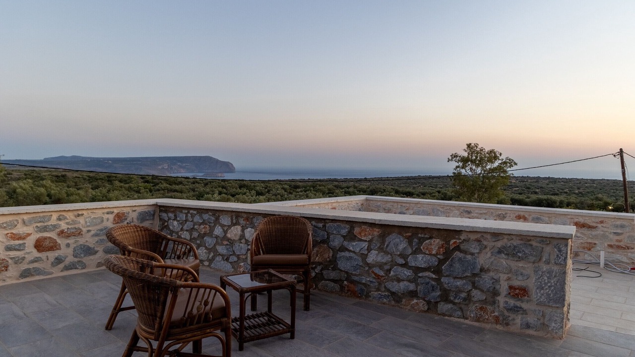 Photo of Patio Balcony in Omales