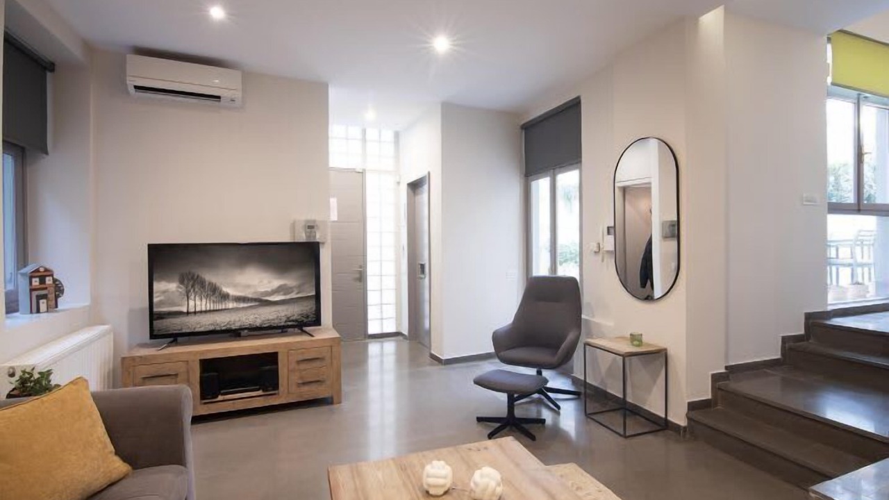 Photo of Livingroom in Filopappou
