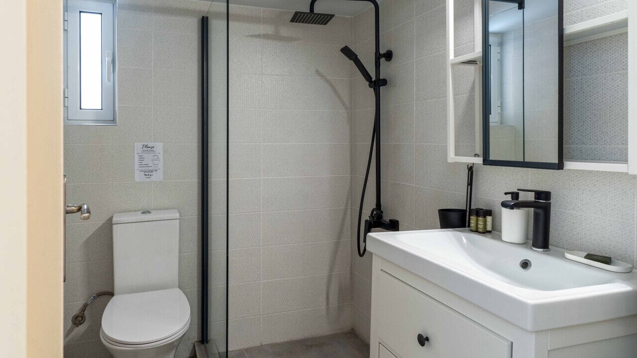 Photo of Bathroom in Exarhia