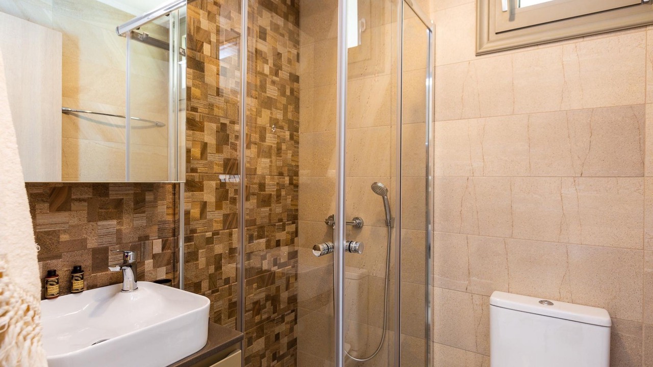 Photo of Bathroom in Monopari