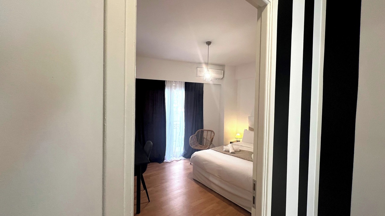 Photo of Bedroom in Exarhia