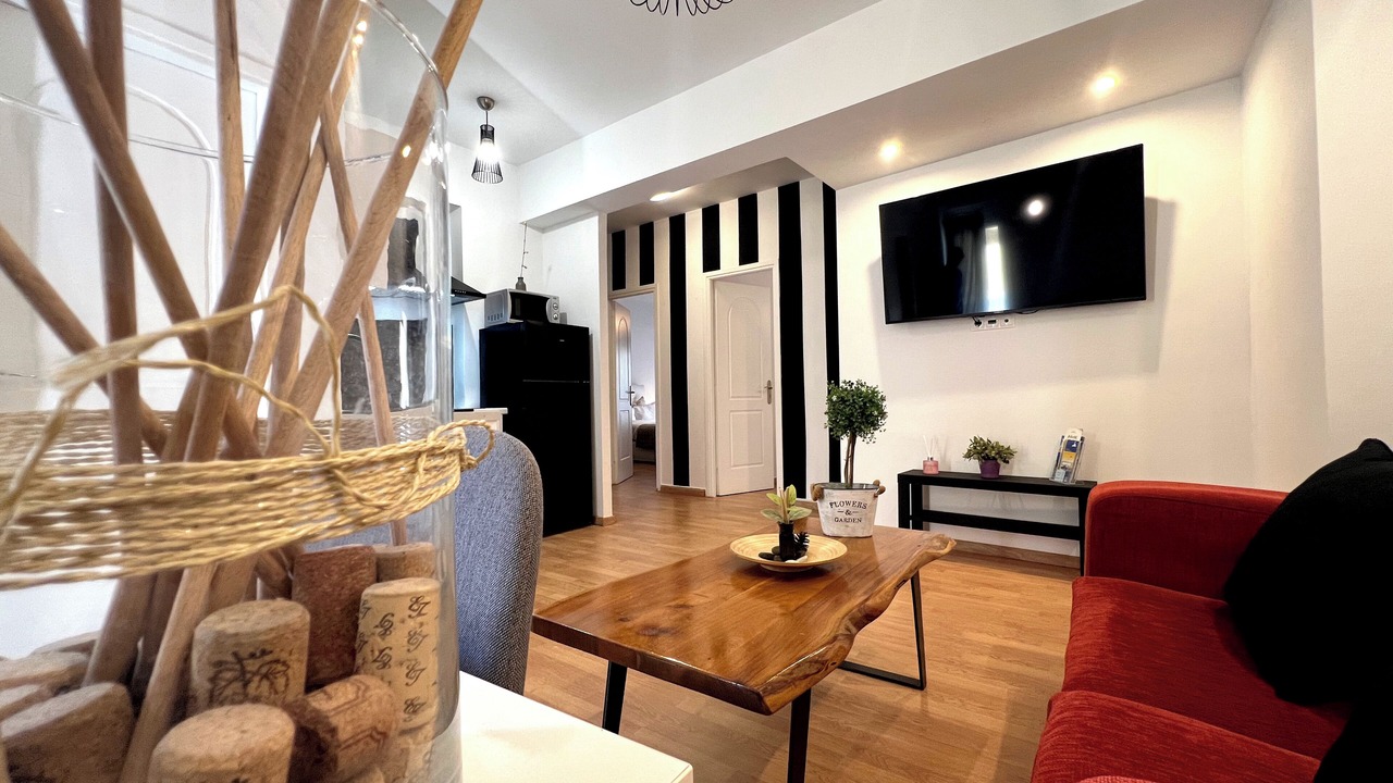 Photo of Livingroom in Exarhia