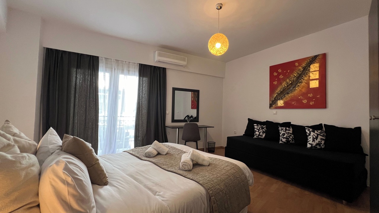 Photo of Bedroom in Exarhia