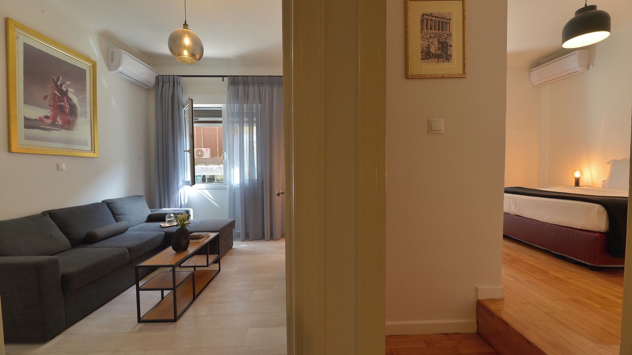 Photo of Bedroom in Exarhia