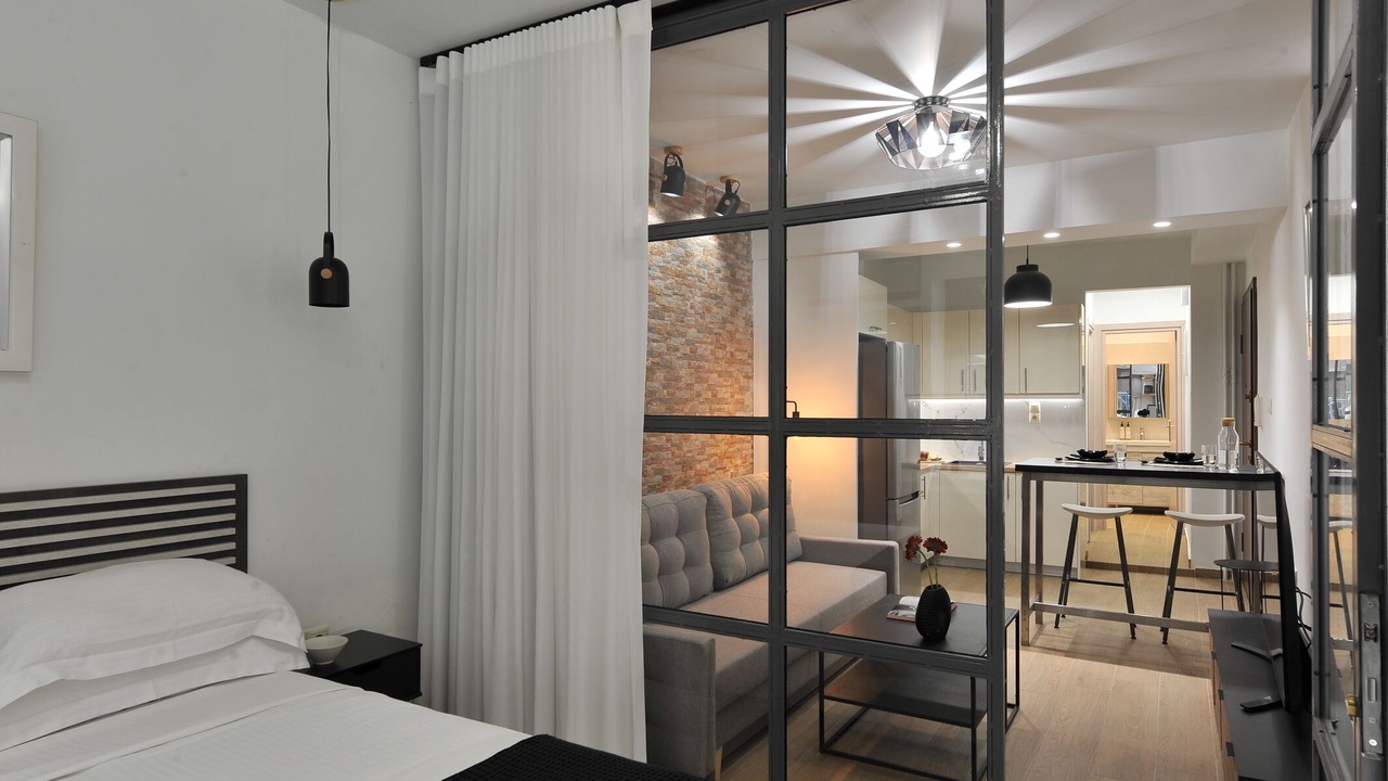 Photo of Bedroom in Exarhia
