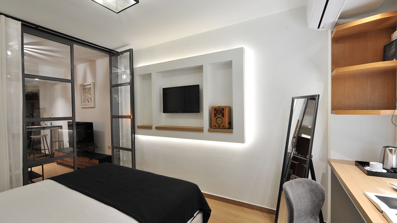 Photo of Bedroom in Exarhia