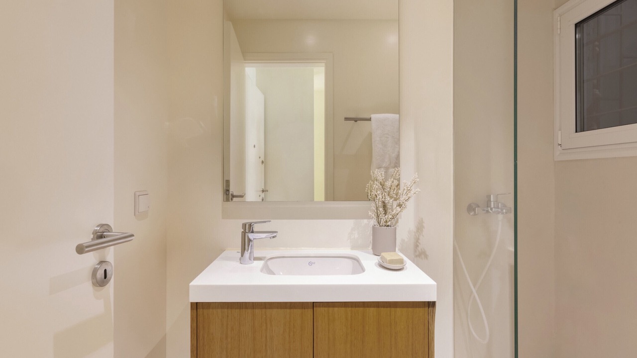 Photo of Bathroom in Omonia