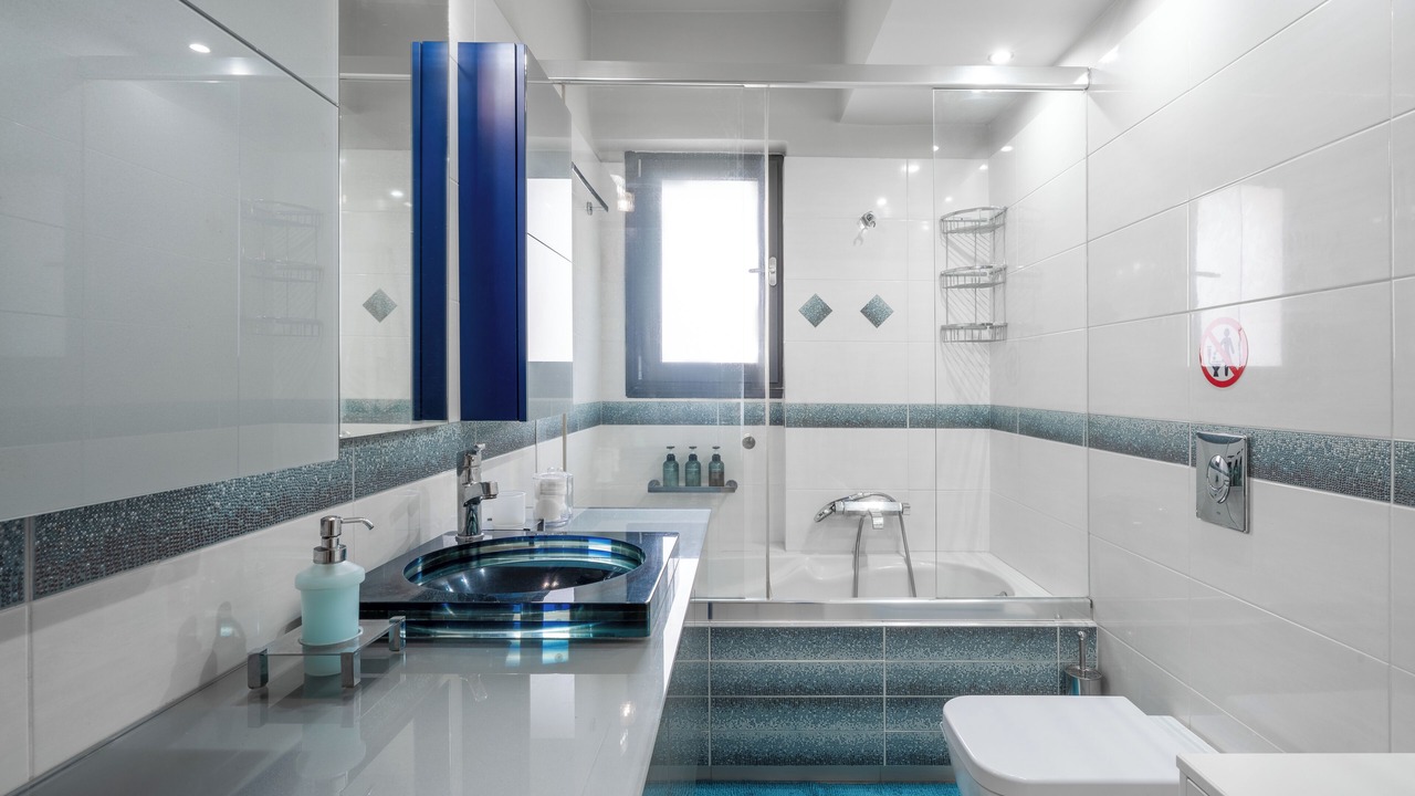Photo of Bathroom in Kalyvia Thorikou