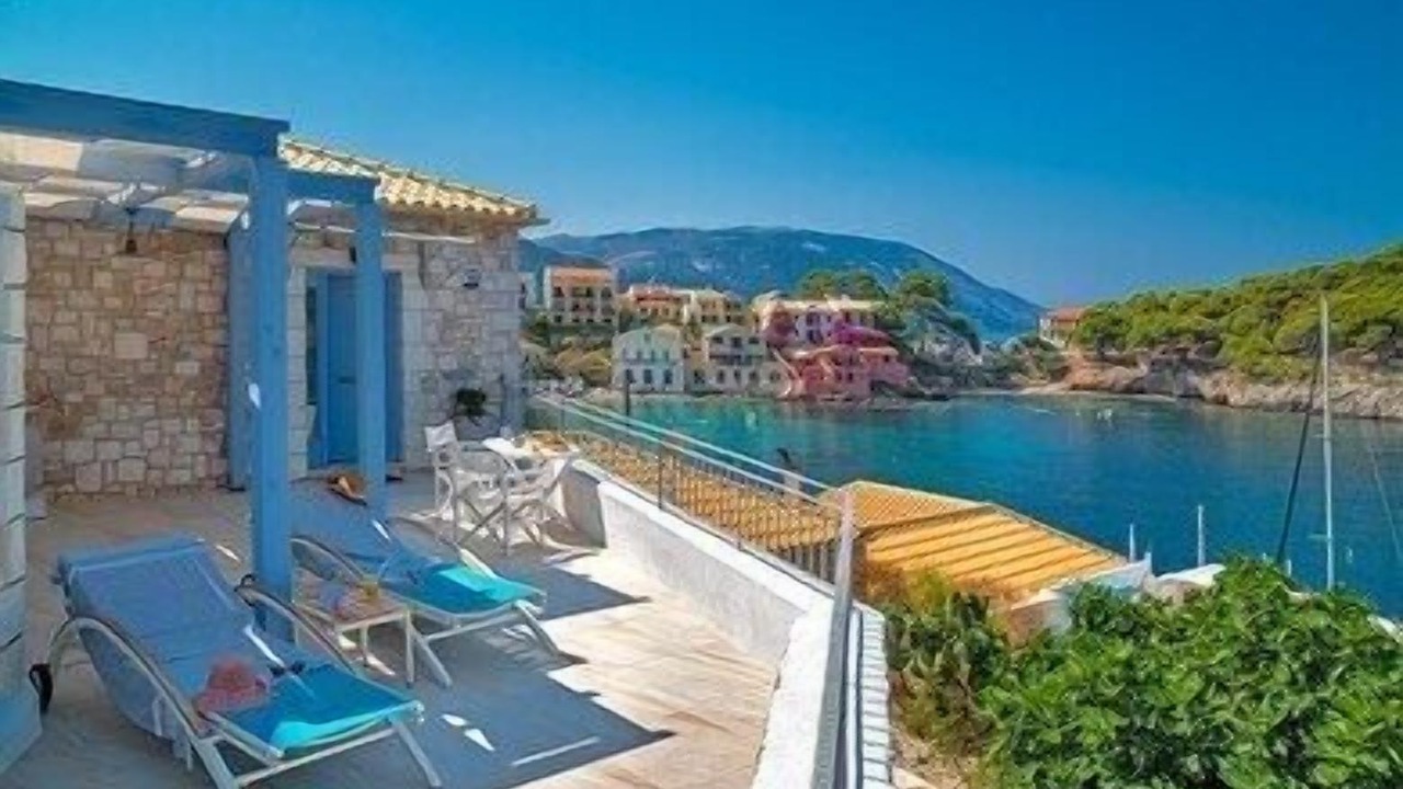 Photo of Patio Balcony in Frourion