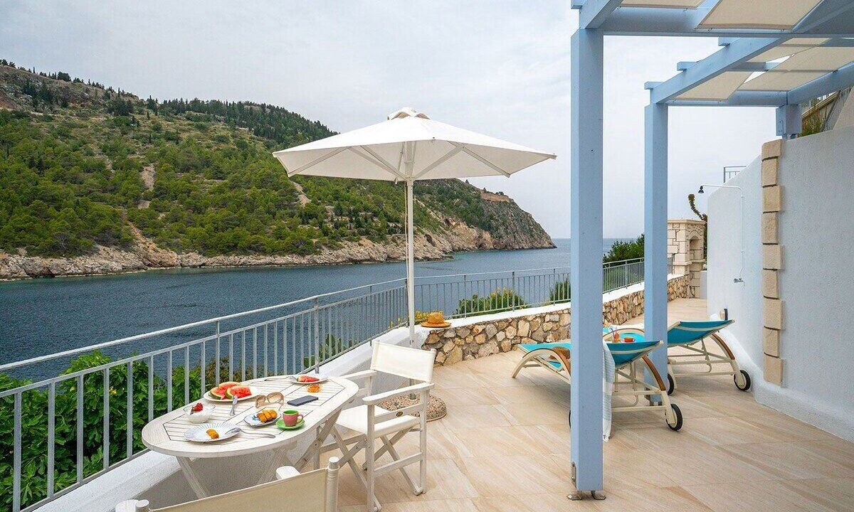 Photo of Outdoor in Frourion
