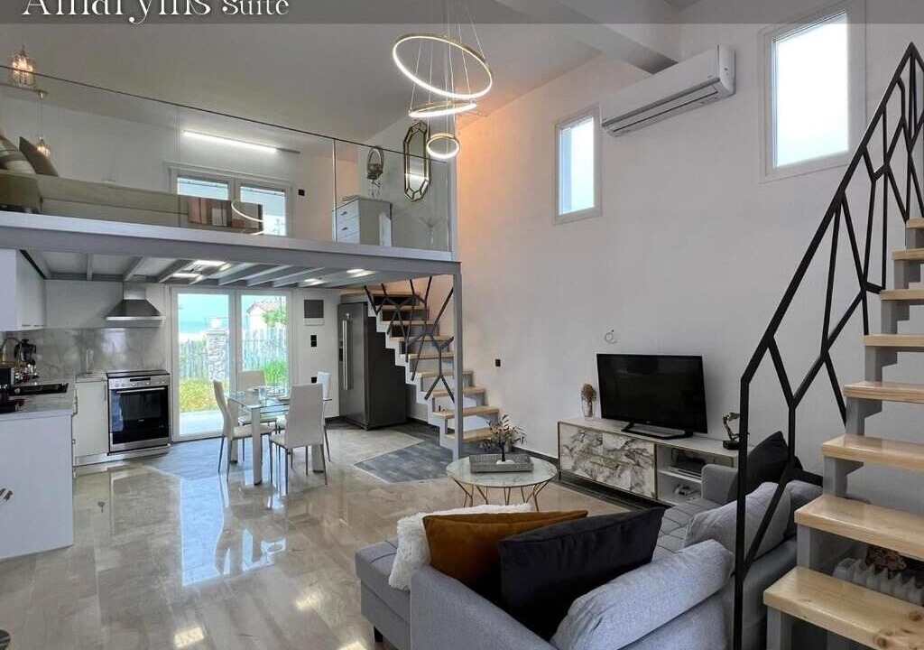 Photo of Livingroom in Molos