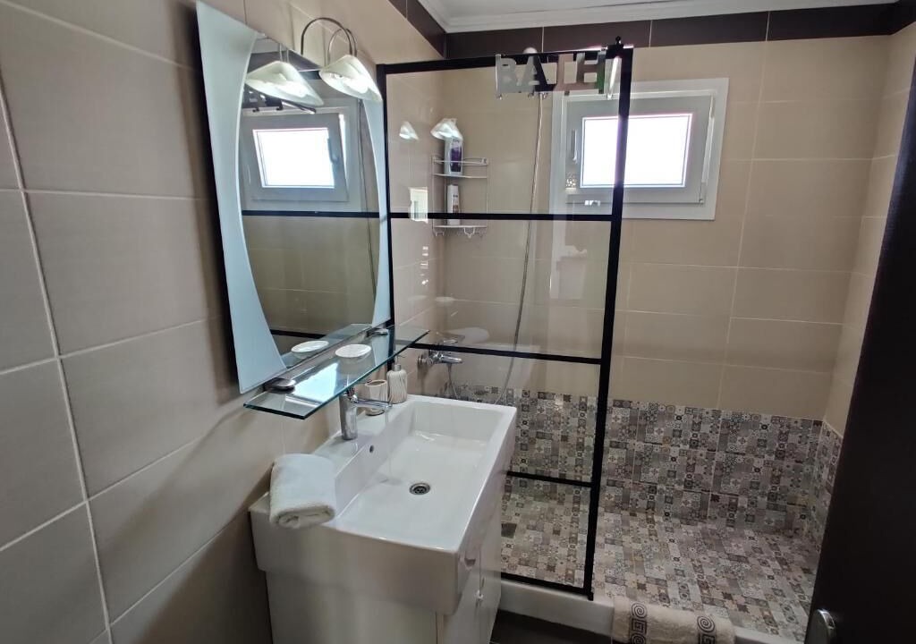 Photo of Bathroom in Molos