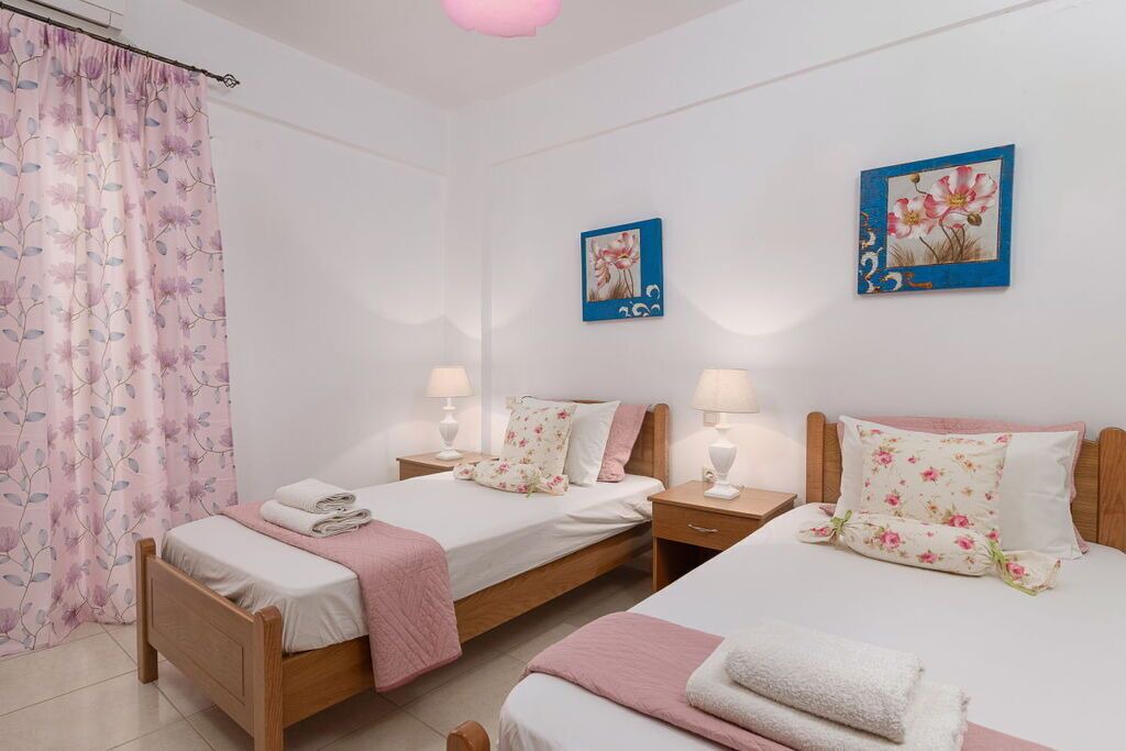 Photo of Bedroom in Pitsidia