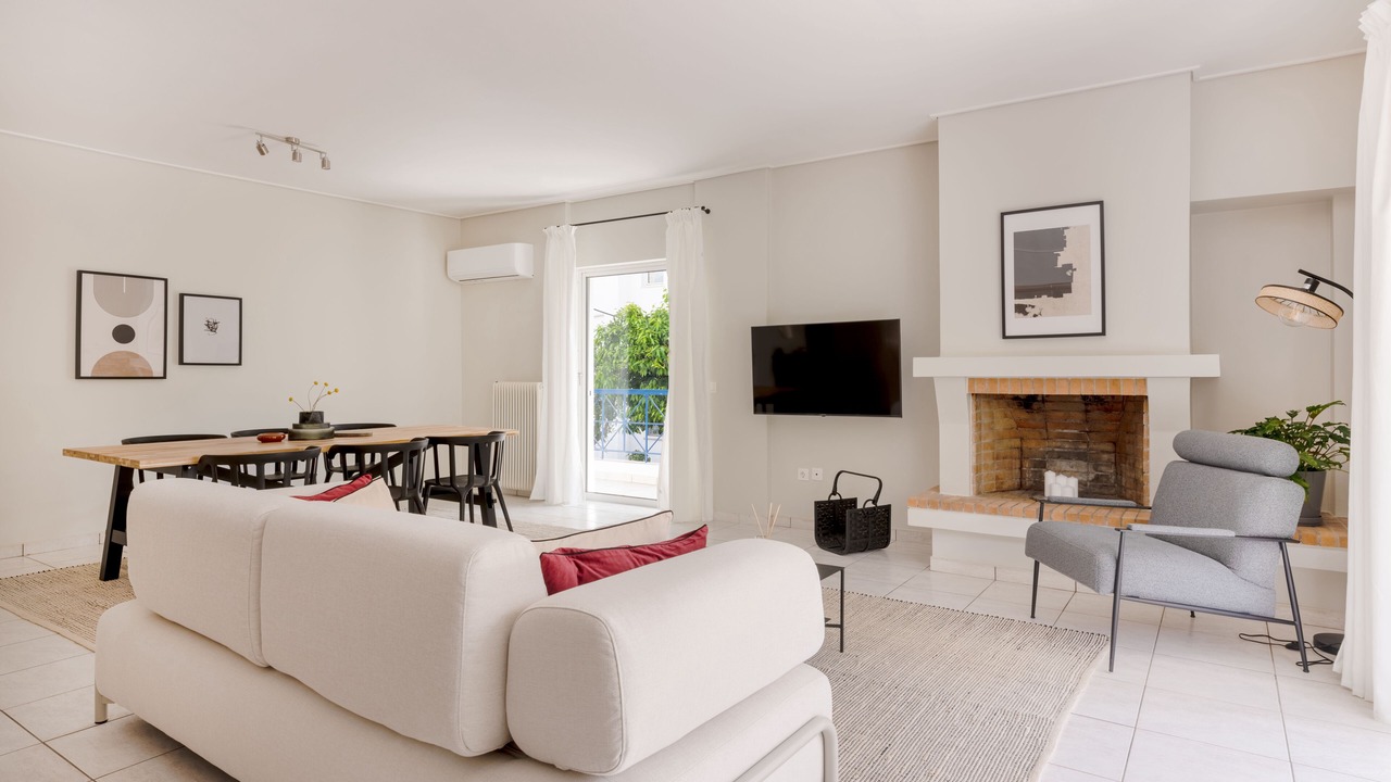 Photo of Livingroom in Amarousion