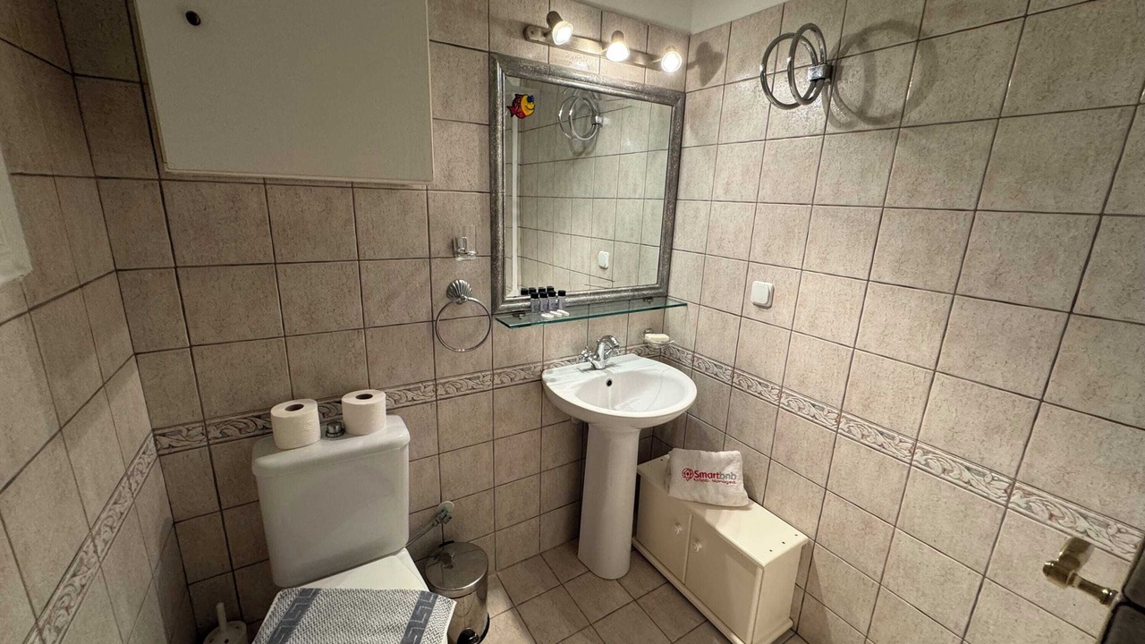 Photo of Bathroom in Elia