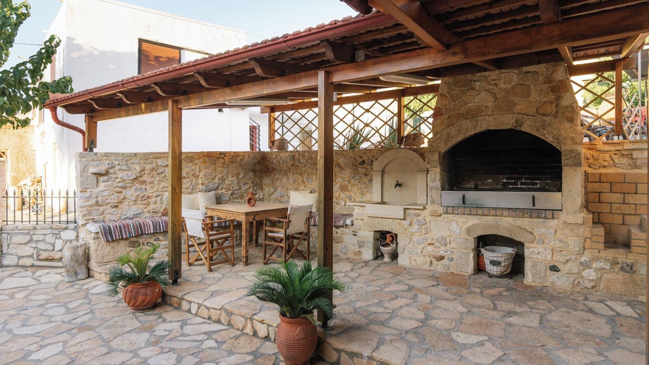 Photo of Outdoor in Alithini
