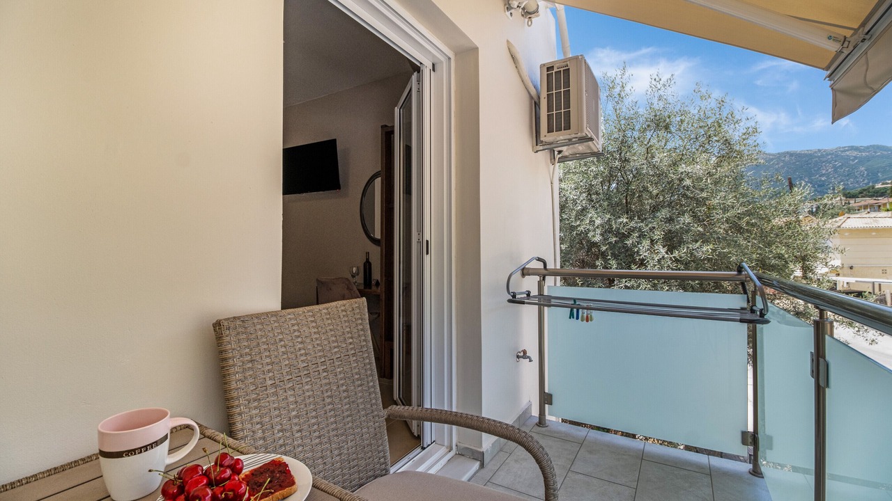 Photo of Patio Balcony in Perigiali