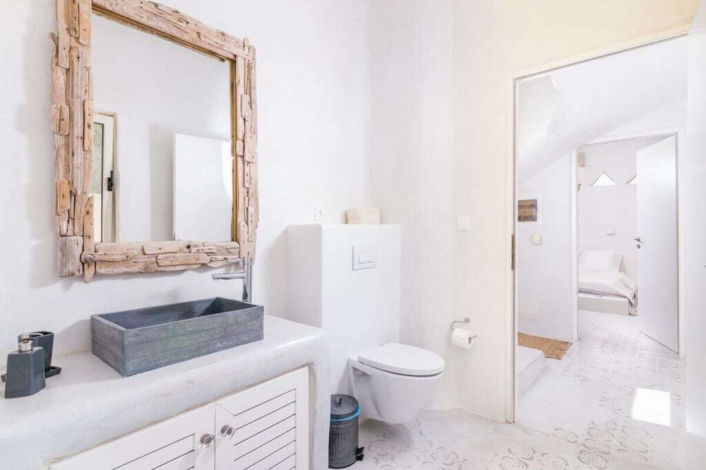 Photo of Bathroom in Pitsidia