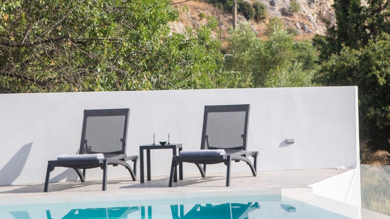 Photo of Outdoor in Apolpaina
