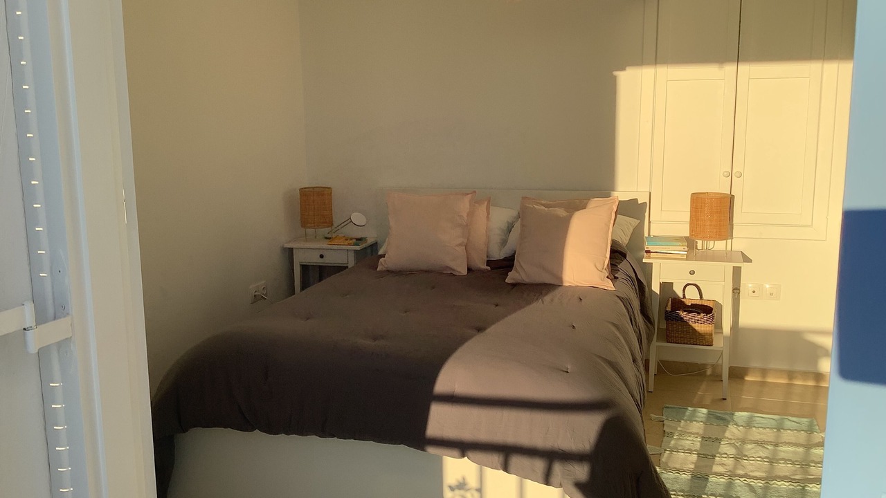 Photo of Bedroom in Lefktron