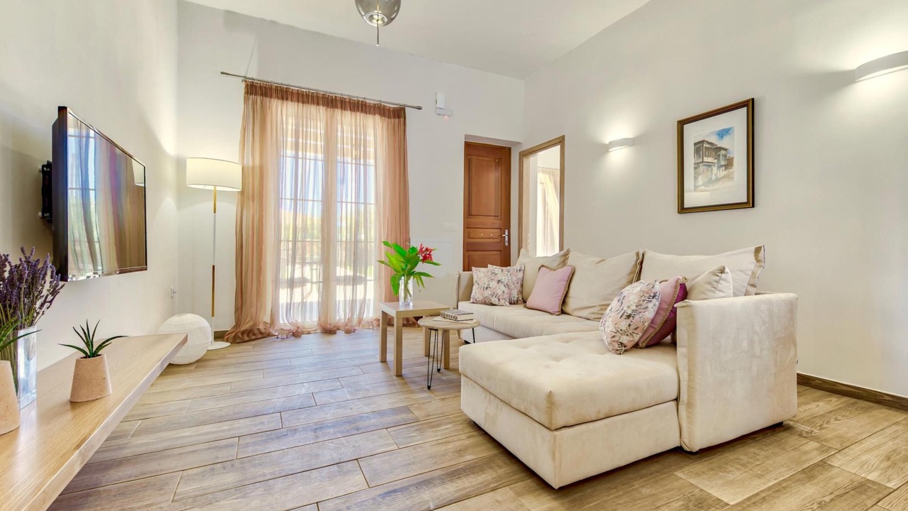 Photo of Livingroom in Pigadhakia