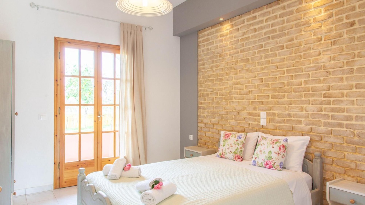 Photo of Bedroom in Almiros Beach