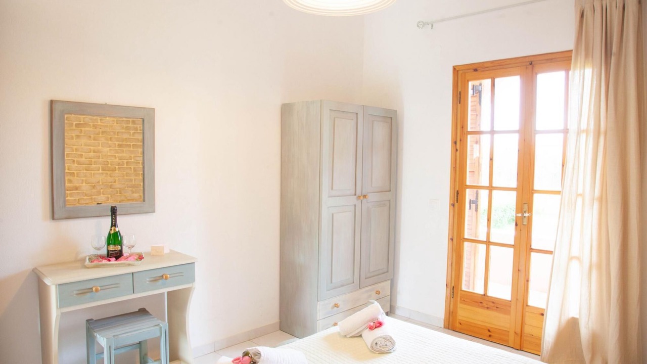 Photo of Bedroom in Almiros Beach
