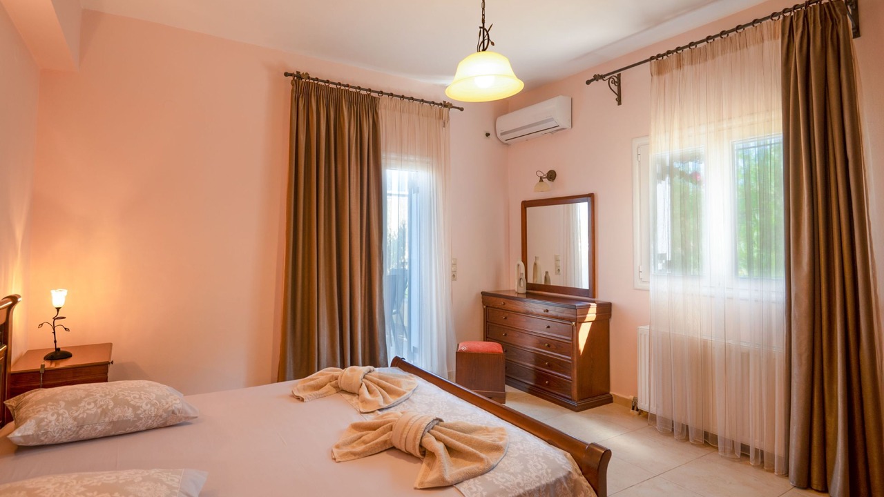 Photo of Bedroom in Sfakera