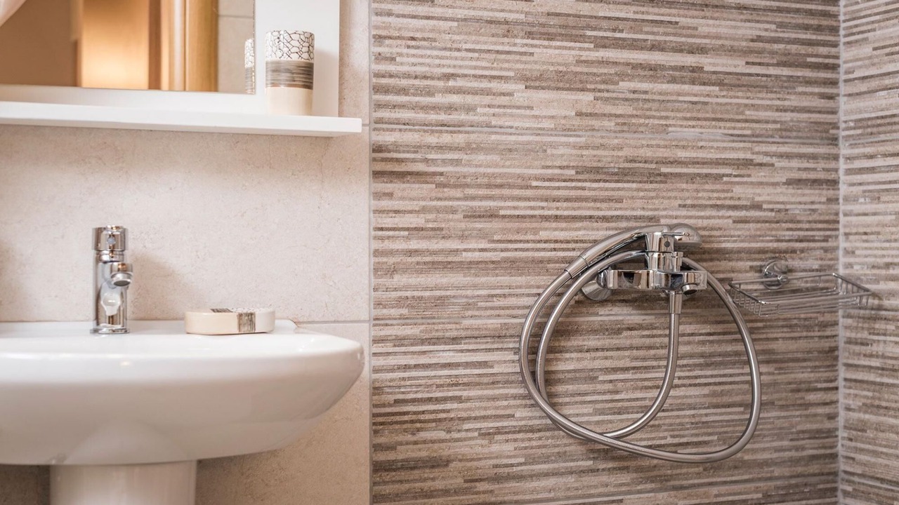 Photo of Bathroom in Platanias Town