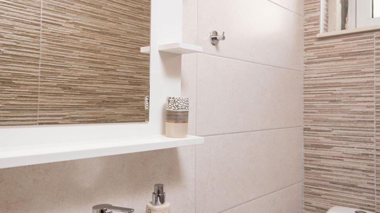 Photo of Bathroom in Platanias Town
