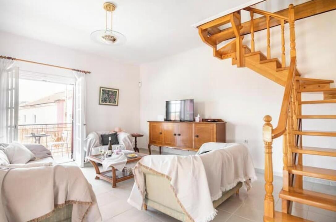 Photo of Livingroom in Petriti