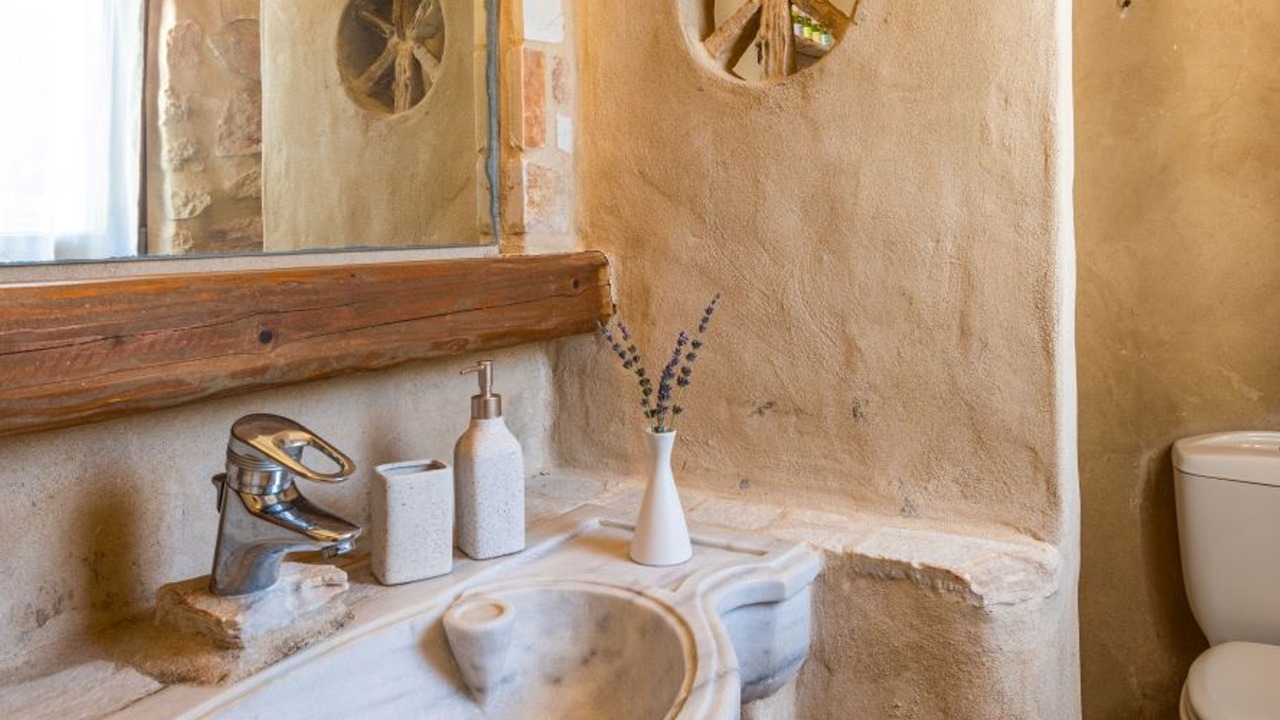 Photo of Bathroom in Krotiri