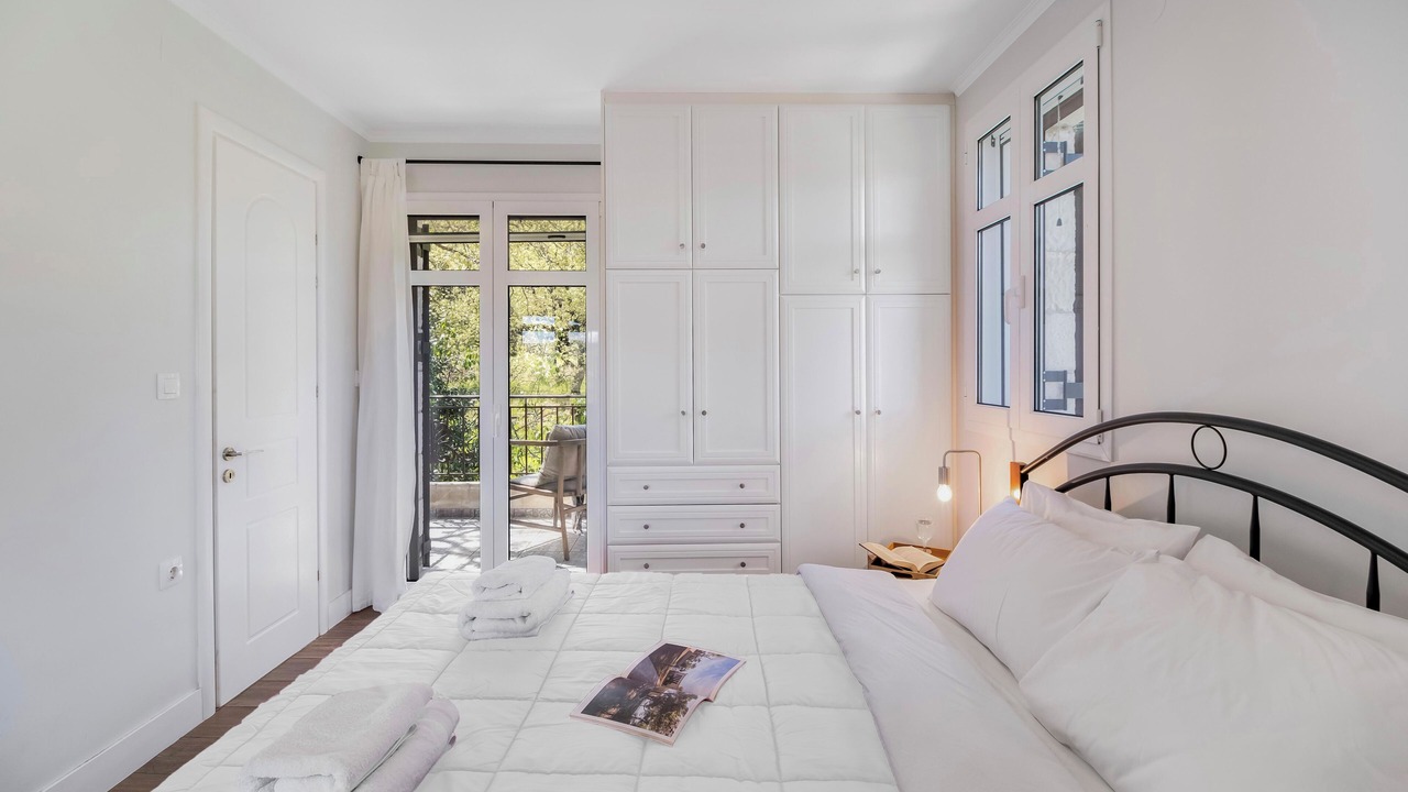 Photo of Bedroom in Asprogerakata