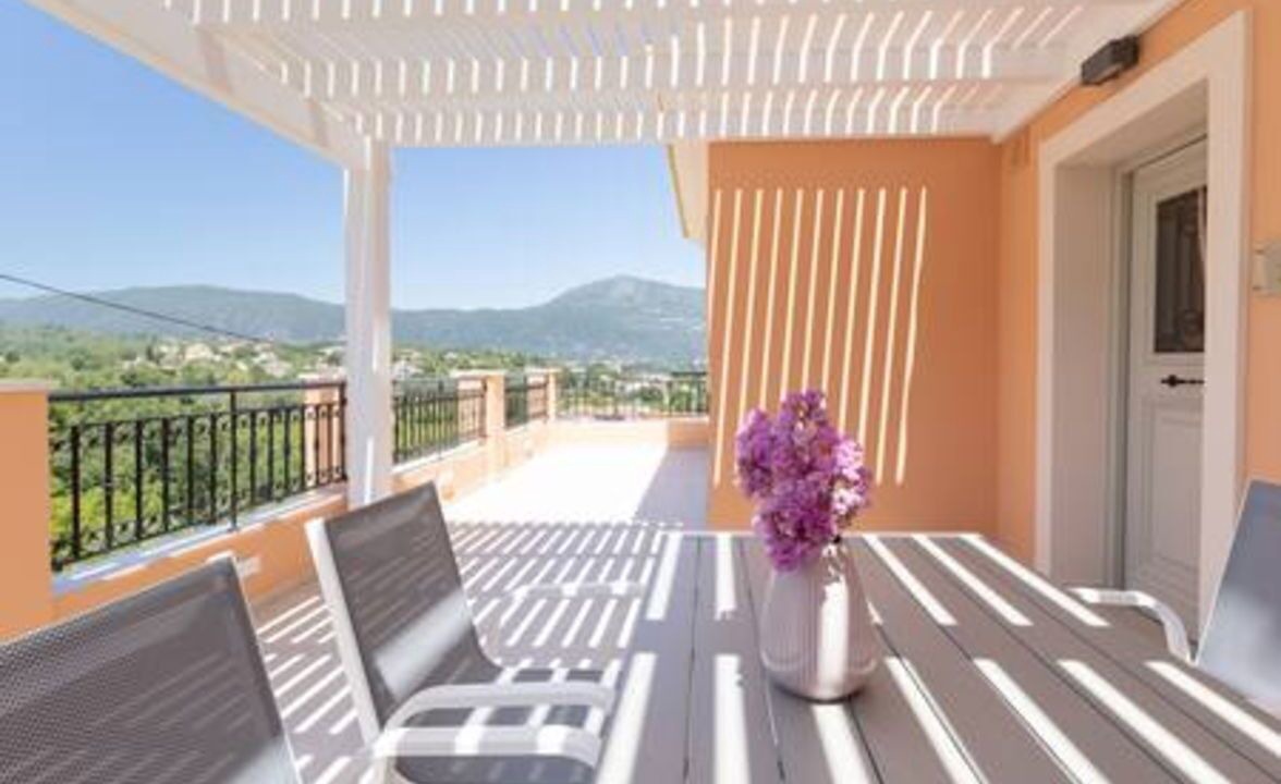 Photo of Patio Balcony in Dassia