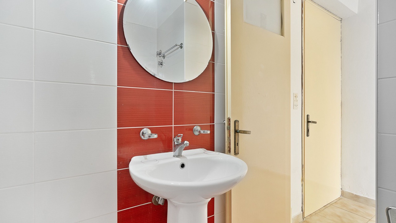 Photo of Bathroom in Perigiali