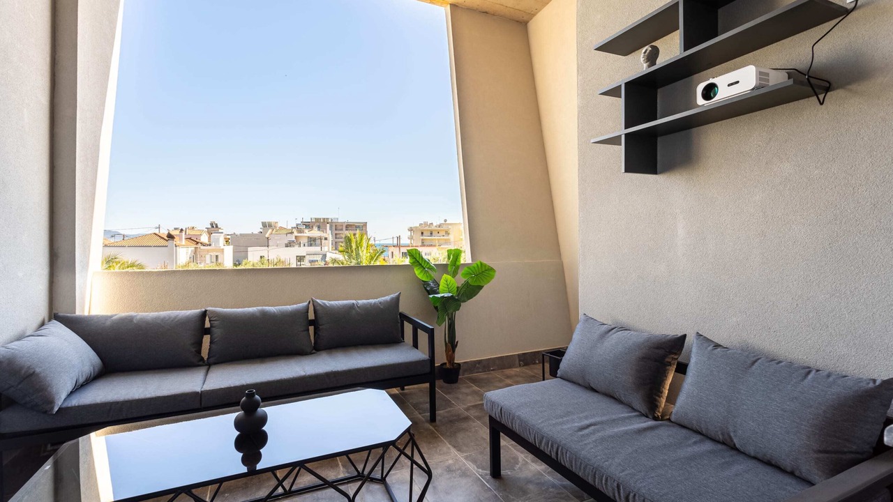 Photo of Patio Balcony in Anatolikos Sinikismos