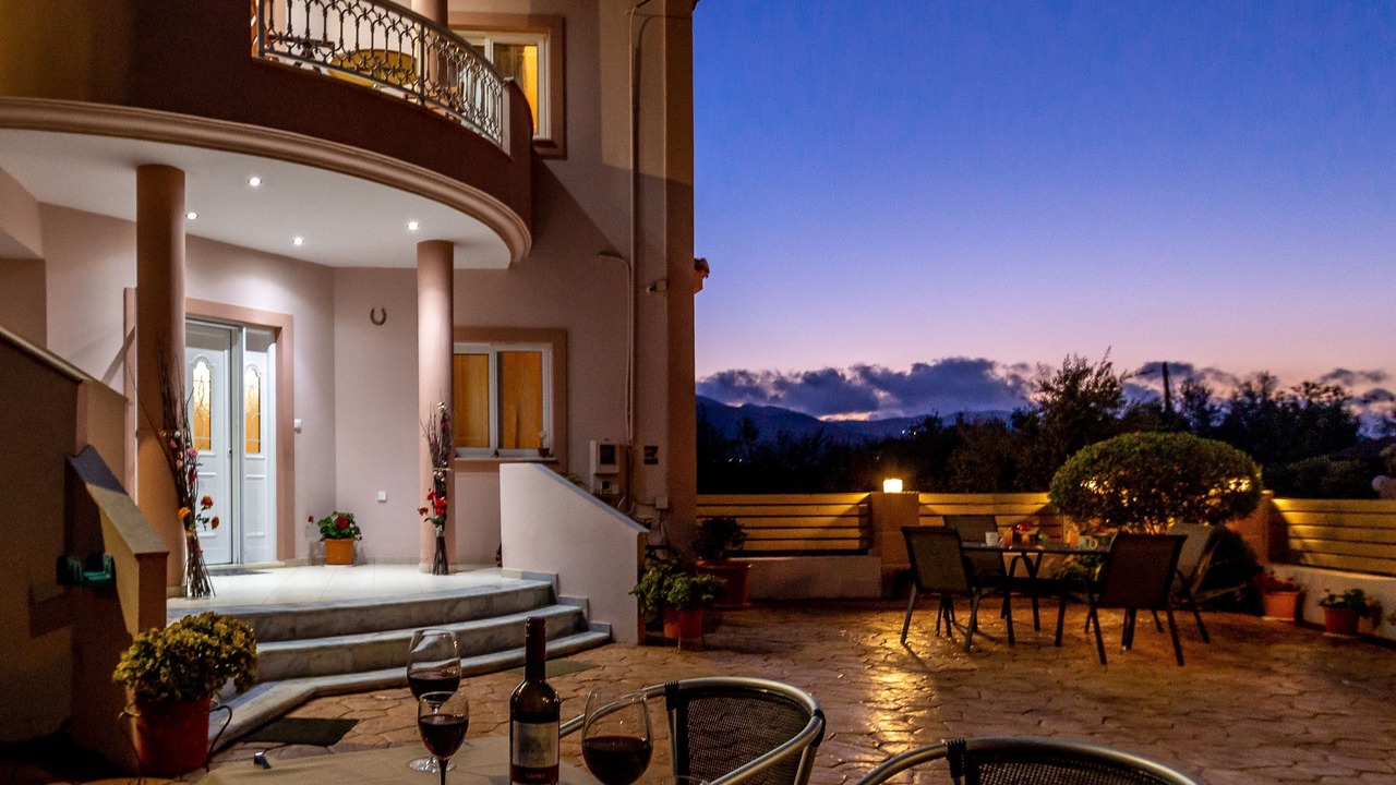 Photo of Outdoor in Alikanas