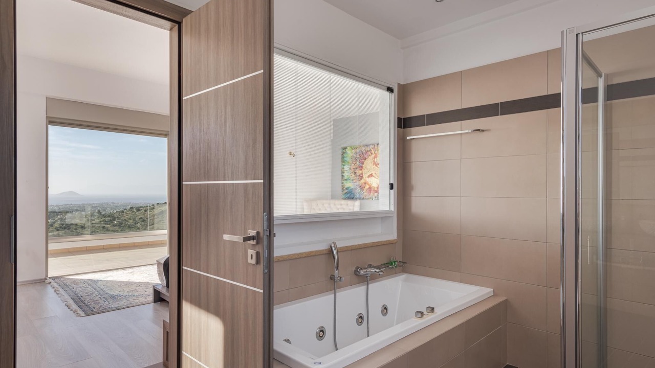 Photo of Bathroom in Kontos